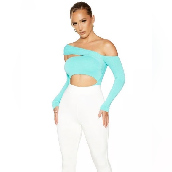 Naked wardrobe👗extra cold shoulder off shoulder cut out long sleeve bodysuit~ S - Picture 2 of 13